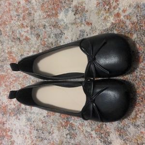 Ballet flat with mini block heel
